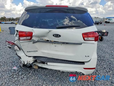 Zdjęcie 6 z 13 samochodu: 2018 KIA SEDONA LX VIN:KNDMB5C17J6396665 - miniatura
