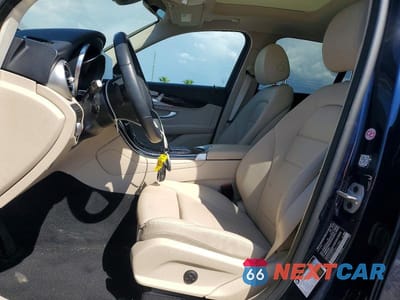 Zdjęcie 7 z 13 samochodu: 2022 MERCEDES-BENZ GLC 300 4MATIC VIN:W1N0G8EB1NG117985 - miniatura