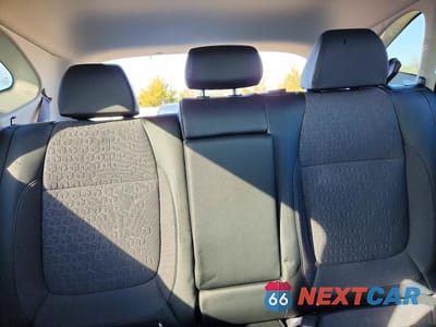 Zdjęcie 10 z 12 samochodu: 2025 KIA SELTOS S VIN:KNDEUCAA1S7732943 - miniatura