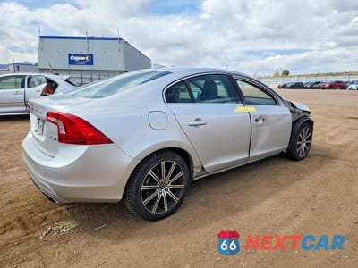 Trzecie zdjęcie samochodu z tyłu: 2017 VOLVO S60 PREMIER VIN:LYV402HK4HB153210 - miniatura