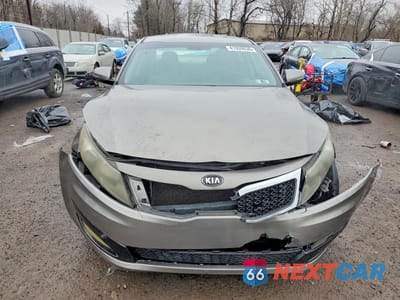 Piąte zdjęcie samochodu w środku: 2013 KIA OPTIMA LX VIN:5XXGM4A78DG123118 - miniatura