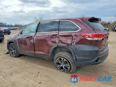 Drugie zdjęcie samochodu z przodu: 2019 TOYOTA HIGHLANDER LE VIN:5TDZARFH8KS053504 - miniatura
