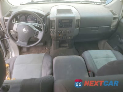 Zdjęcie 8 z 13 samochodu: 2004 NISSAN TITAN XE VIN:1N6AA06B84N577469 - miniatura
