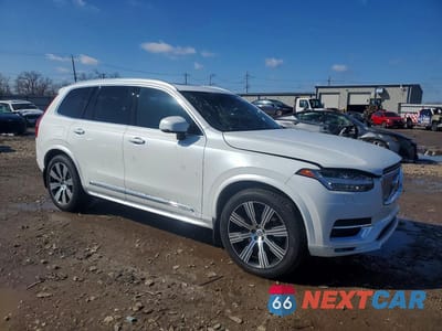 Czwarte zdjęcie samochodu z boku: 2020 VOLVO XC90 T6 INSCRIPTION VIN:YV4A22PL6L1616209 - miniatura