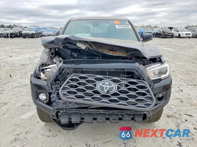 Piąte zdjęcie samochodu w środku: 2021 TOYOTA TACOMA TRD OFF-ROAD VIN:3TMAZ5CN5MM142345 - miniatura