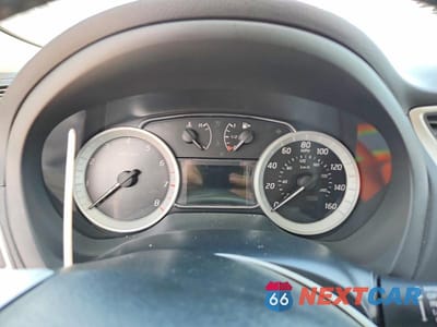 Zdjęcie 9 z 11 samochodu: 2015 NISSAN SENTRA SV VIN:3N1AB7AP8FY281789 - miniatura