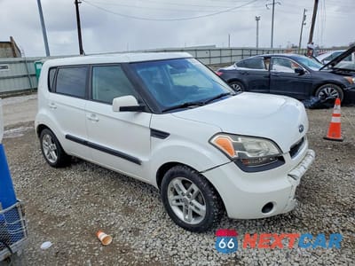 Czwarte zdjęcie samochodu z boku: 2011 KIA SOUL + VIN:KNDJT2A26B7711042 - miniatura