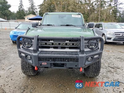 Piąte zdjęcie samochodu w środku: 2023 FORD BRONCO BASE VIN:1FMEE5BP4PLB64175 - miniatura