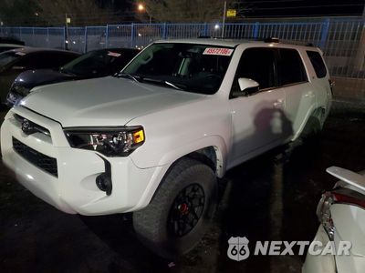 2024 TOYOTA 4RUNNER SR5 PREMIUM JTENU5JR3R6293709 - główne zdjęcie licytacji z USA - miniatura
