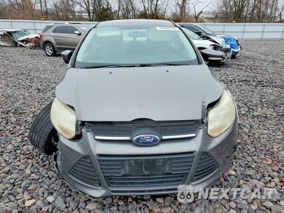 Piąte zdjęcie samochodu w środku: 2014 FORD FOCUS SE VIN:1FADP3F20EL274916 - miniatura