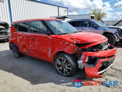 Czwarte zdjęcie samochodu z boku: 2020 KIA SOUL GT-LINE VIN:KNDJ63AU2L7054787 - miniatura