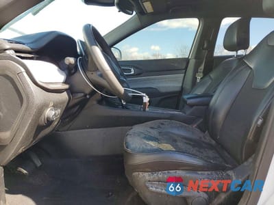 Zdjęcie 7 z 13 samochodu: 2023 JEEP COMPASS LATITUDE VIN:3C4NJDBN2PT553250 - miniatura