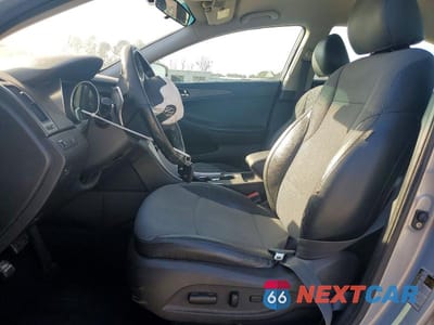 Zdjęcie 7 z 12 samochodu: 2011 HYUNDAI SONATA SE VIN:5NPEC4AC4BH134383 - miniatura
