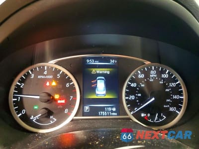 Zdjęcie 9 z 12 samochodu: 2016 NISSAN SENTRA SR VIN:3N1AB7AP2GY257215 - miniatura