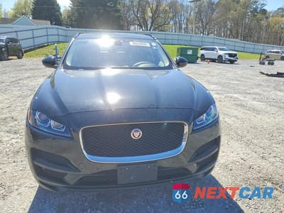 Piąte zdjęcie samochodu w środku: 2018 JAGUAR F-PACE PREMIUM VIN:SADCJ2FN8JA294434 - miniatura