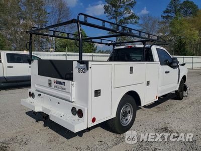 Trzecie zdjęcie samochodu z tyłu: 2025 FORD F250 SUPER DUTY UTILITY / SERVICE TRUCK VIN:1FTBF2AA0SEC02627 - miniatura