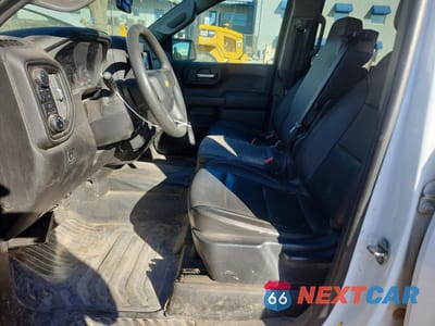Zdjęcie 7 z 12 samochodu: 2022 CHEVROLET SILVERADO K1500 VIN:3GCUDAED1NG552035 - miniatura