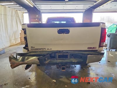 Zdjęcie 6 z 11 samochodu: 2011 GMC SIERRA K2500 SLE VIN:1GT220CG7BZ241287 - miniatura