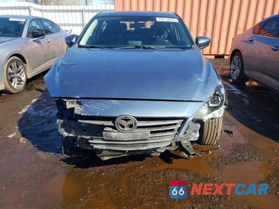 Piąte zdjęcie samochodu w środku: 2015 MAZDA 3 TOURING VIN:3MZBM1L75FM193857 - miniatura