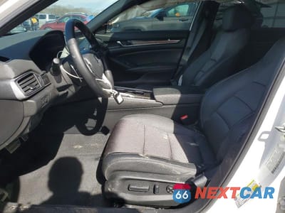 Zdjęcie 7 z 12 samochodu: 2020 HONDA ACCORD SPORT VIN:1HGCV1F3XLA150879 - miniatura