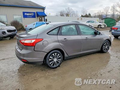Trzecie zdjęcie samochodu z tyłu: 2012 FORD FOCUS S VIN:1FAHP3E28CL402285 - miniatura