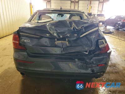 Zdjęcie 6 z 13 samochodu: 2019 VOLVO S60 T6 MOMENTUM VIN:7JRA22TK2KG004571 - miniatura