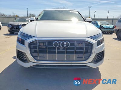 Piąte zdjęcie samochodu w środku: 2019 AUDI Q8 PRESTIGE VIN:WA1CVAF1XKD008276 - miniatura