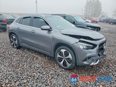 Czwarte zdjęcie samochodu z boku: 2025 MERCEDES-BENZ GLA 250 4MATIC VIN:W1N4N4HB5SJ679978 - miniatura