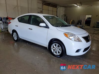 Czwarte zdjęcie samochodu z boku: 2014 NISSAN VERSA 1.6 S VIN:3N1CN7APXEL857779 - miniatura