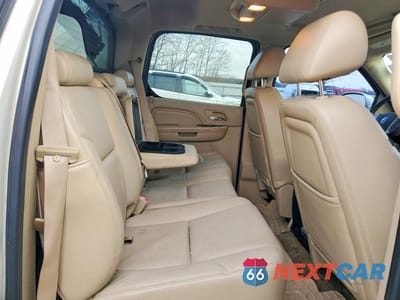 Zdjęcie 10 z 12 samochodu: 2011 CADILLAC ESCALADE EXT PREMIUM VIN:3GYT4NEFXBG242265 - miniatura