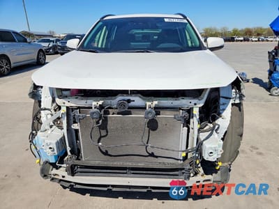 Piąte zdjęcie samochodu w środku: 2022 TOYOTA RAV4 HYBRID XLE VIN:JTMRWRFVXND153031 - miniatura