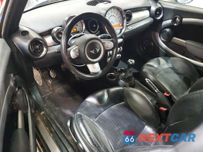 Zdjęcie 8 z 12 samochodu: 2009 MINI COOPER S VIN:WMWMS33559TY50011 - miniatura