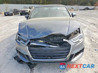 Piąte zdjęcie samochodu w środku: 2017 AUDI A3 PREMIUM PLUS VIN:WAU5ULFF3H1035447 - miniatura