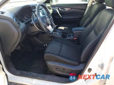 Zdjęcie 7 z 14 samochodu: 2017 NISSAN ROGUE SV VIN:KNMAT2MV8HP584227 - miniatura