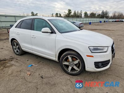 Czwarte zdjęcie samochodu z boku: 2015 AUDI Q3 PREMIUM PLUS VIN:WA1EFCFS3FR012673 - miniatura