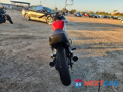 Czwarte zdjęcie samochodu z boku: 1984 SUZUKI GR650 VIN:JS1GP51A1E2100659 - miniatura