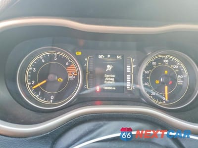 Zdjęcie 9 z 12 samochodu: 2017 JEEP CHEROKEE SPORT VIN:1C4PJLABXHW643395 - miniatura