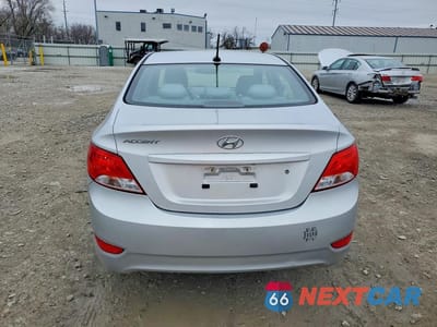 Zdjęcie 6 z 11 samochodu: 2017 HYUNDAI ACCENT SE VIN:KMHCT4AEXHU224477 - miniatura