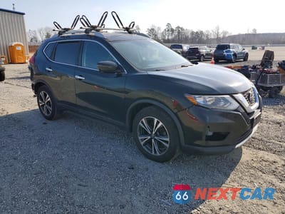 Czwarte zdjęcie samochodu z boku: 2019 NISSAN ROGUE SV VIN:5N1AT2MT2KC719646 - miniatura