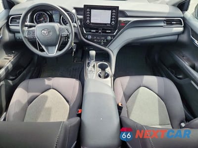 Zdjęcie 8 z 11 samochodu: 2022 TOYOTA CAMRY LE VIN:4T1C11AK2NU025235 - miniatura