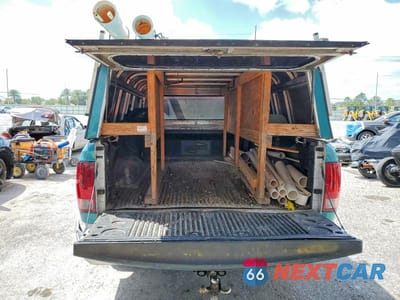 Zdjęcie 10 z 12 samochodu: 2016 RAM 1500 ST UTILITY / SERVICE TRUCK VIN:3C6JR6DT5GG257363 - miniatura