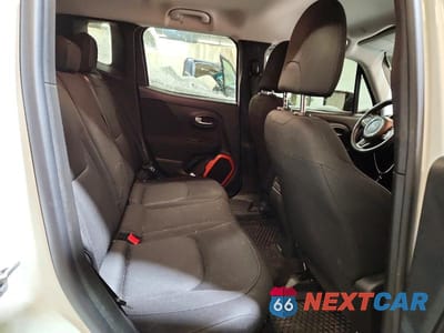 Zdjęcie 11 z 13 samochodu: 2018 JEEP RENEGADE SPORT VIN:ZACCJBAB7JPH95288 - miniatura