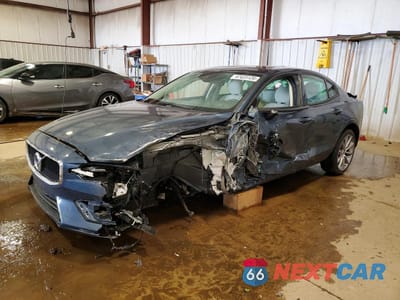2019 VOLVO S60 T6 MOMENTUM 7JRA22TK2KG004571 - główne zdjęcie licytacji z USA - miniatura
