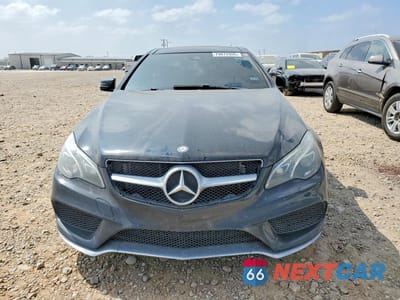 Piąte zdjęcie samochodu w środku: 2015 MERCEDES-BENZ E 550 VIN:WDDKJ7DB6FF301121 - miniatura