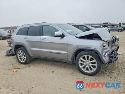 Czwarte zdjęcie samochodu z boku: 2017 JEEP GRAND CHEROKEE LIMITED VIN:1C4RJEBG5HC930062 - miniatura