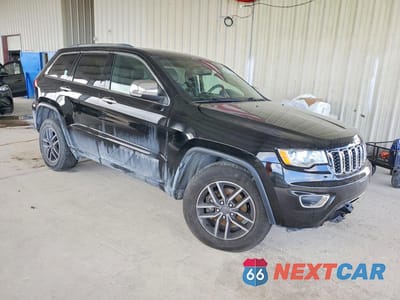 Czwarte zdjęcie samochodu z boku: 2019 JEEP GRAND CHEROKEE LIMITED VIN:1C4RJFBG4KC695974 - miniatura
