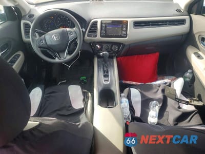 Zdjęcie 8 z 13 samochodu: 2019 HONDA HR-V LX VIN:3CZRU6H30KG711851 - miniatura