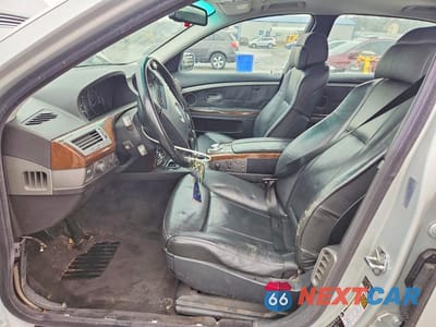Zdjęcie 7 z 12 samochodu: 2005 BMW 745 LI VIN:WBAGN63595DS60839 - miniatura