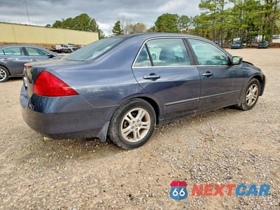 Trzecie zdjęcie samochodu z tyłu: 2007 HONDA ACCORD EX VIN:1HGCM567X7A114466 - miniatura