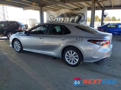 Drugie zdjęcie samochodu z przodu: 2024 TOYOTA CAMRY LE VIN:4T1R11AK1RU859786 - miniatura